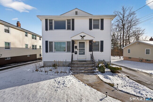 Foto del edificio - 985 Slater Rd