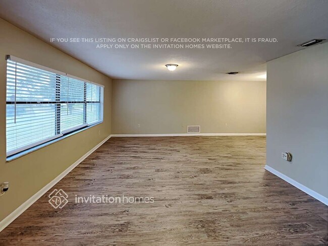 Foto del edificio - 3015 Bay Tree Dr