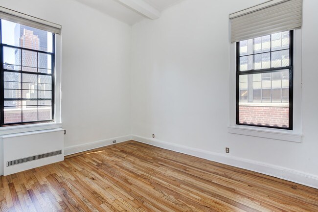 Foto del edificio - 360 E 55th St