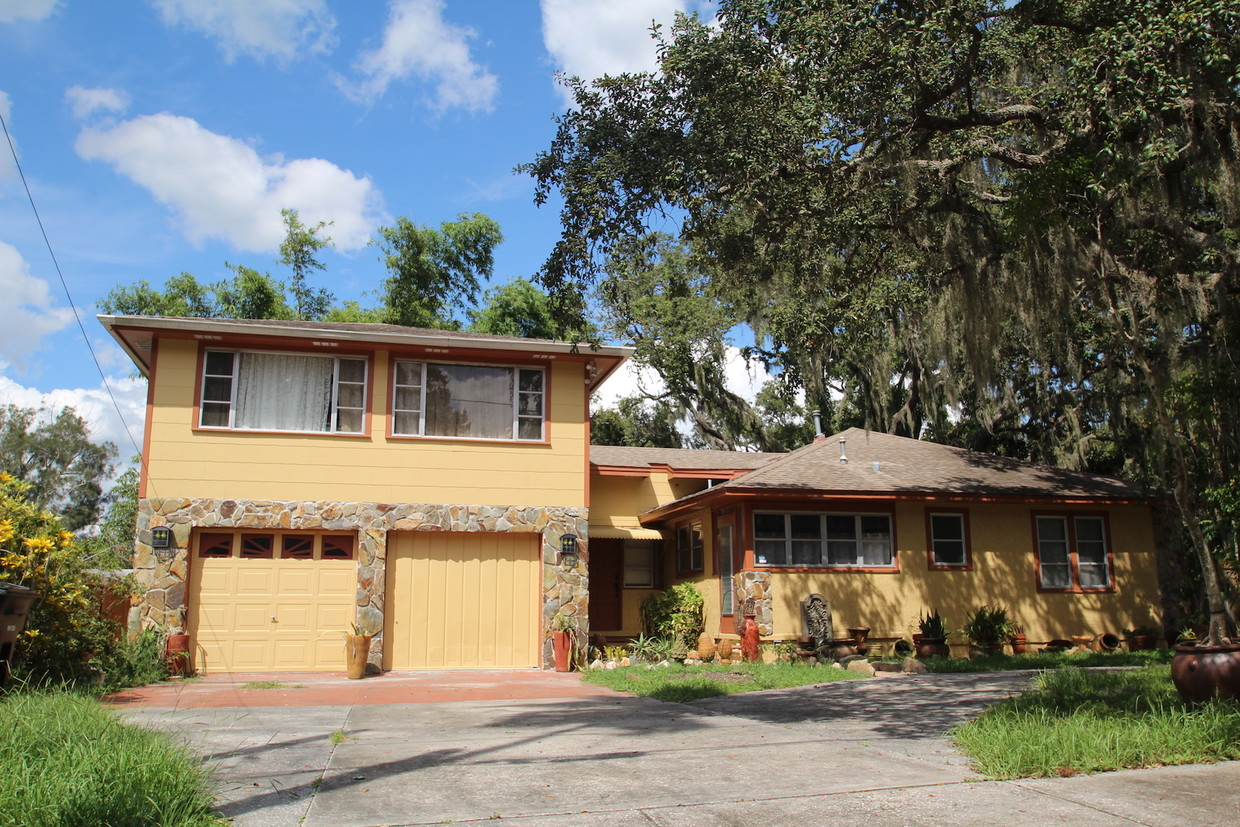 Primary Photo - 1777 Harbor Dr