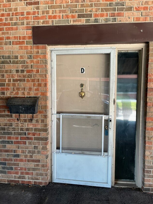 1011 Washington, Ave. Apartment for Rent in Alton, IL