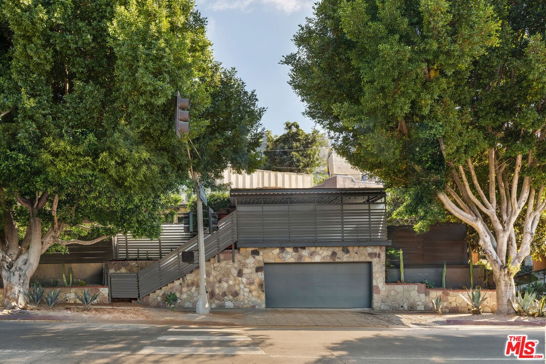 Foto principal - 846 Silver Lake Blvd
