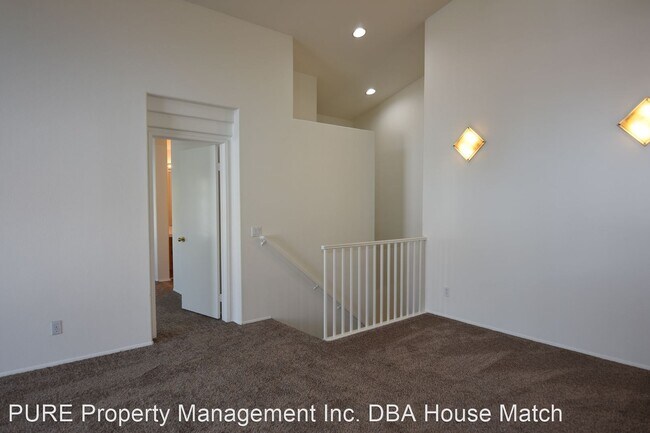 Building Photo - 2 br, 2 bath House - 5560 Renaissance Dr. #1
