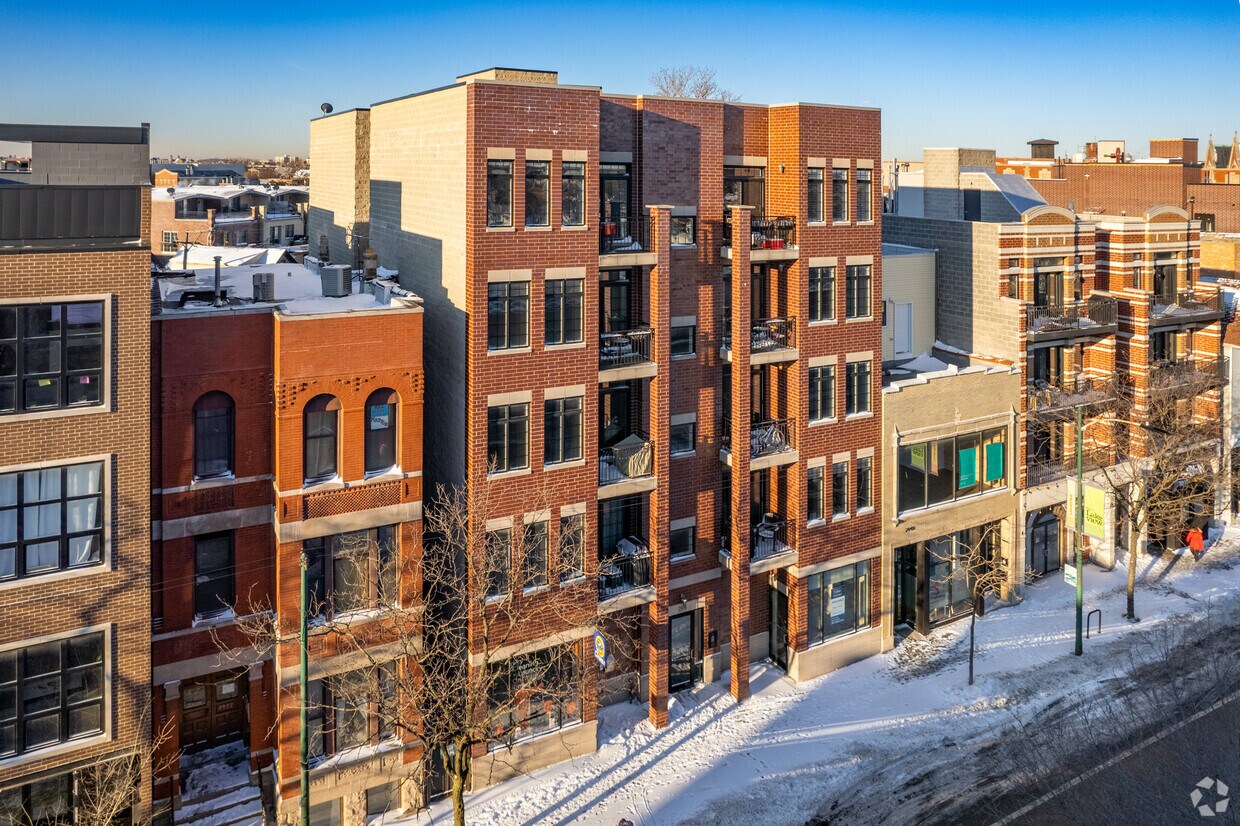 Foto principal - 2936 N Lincoln Ave