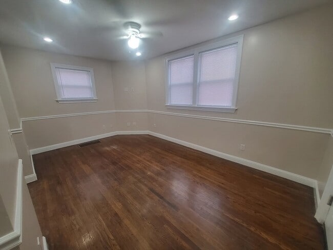 Building Photo - 854 Dorchester Ave