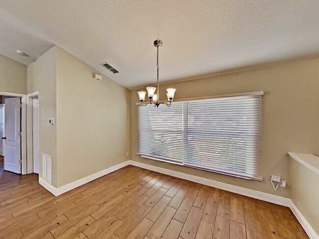 Building Photo - 330 Trade Wind Dr