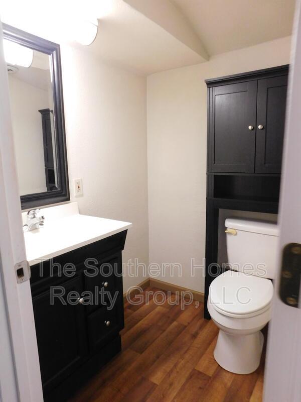 Building Photo - 108 Stanton Ln