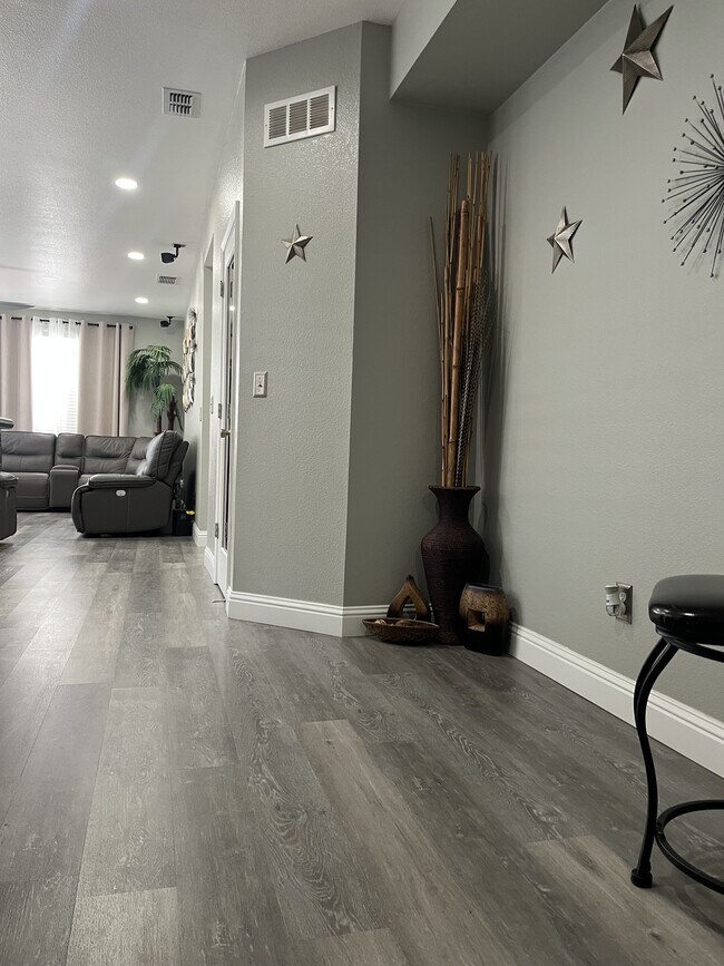 Foto del edificio - 1842 Boardwalk Dr