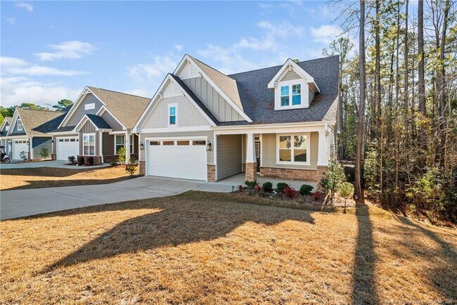 Foto del edificio - 107 Glenwood Ct
