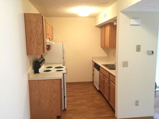 Building Photo - Chace Place