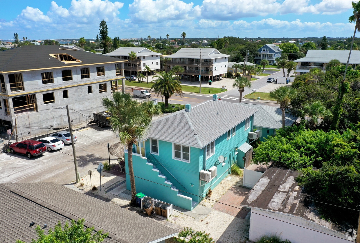 Aerial Photo - 2008 Gulf Blvd