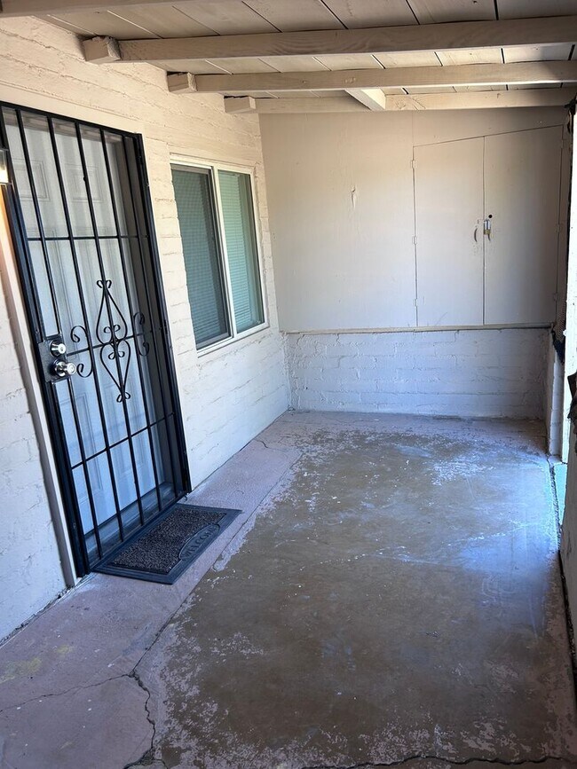 Foto del edificio - 5128 E Pima St
