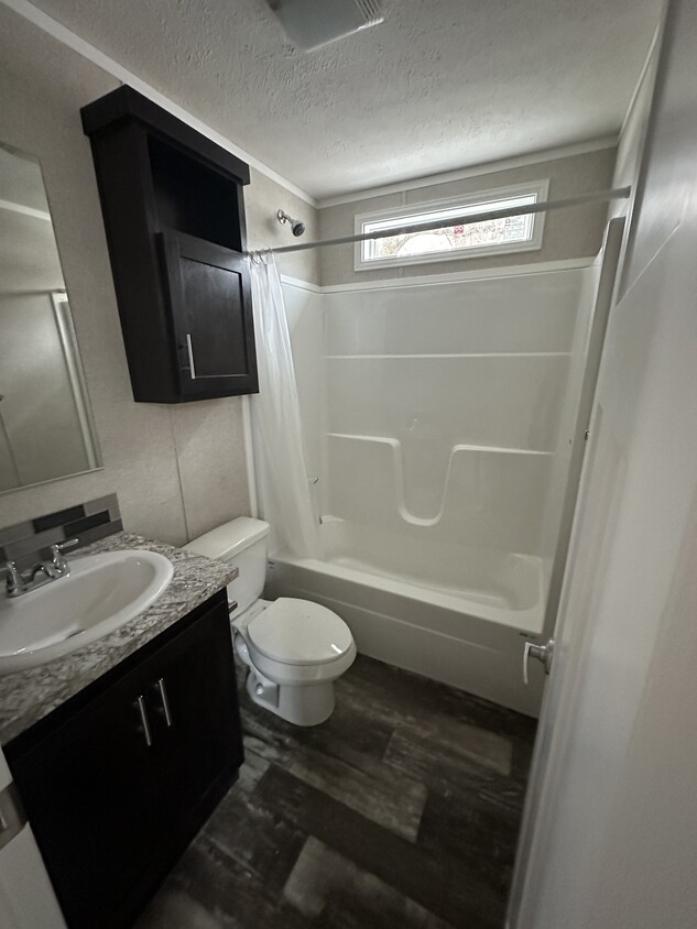 Foto del edificio - Brand new 1 bed/1 bath Tiny Home