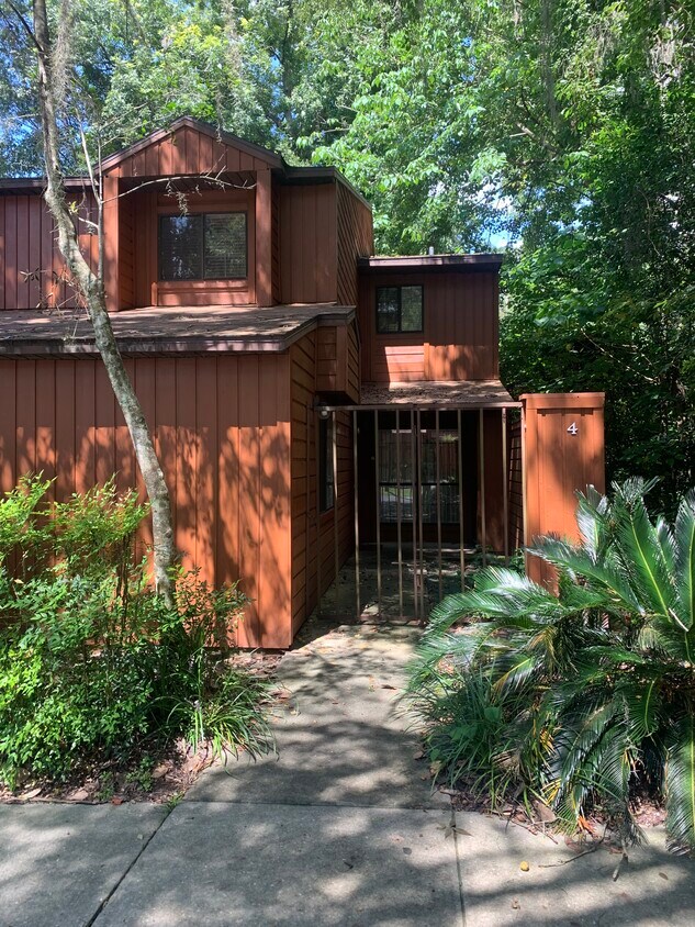 900 SW 62nd Blvd Unit A4, Gainesville, FL 32607 Condo for Rent in