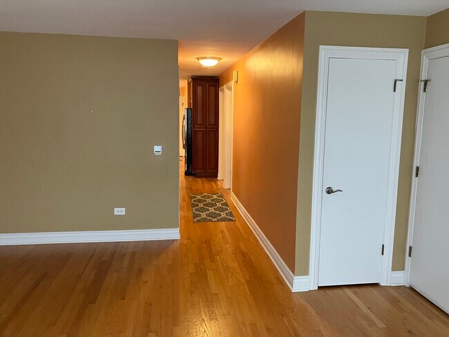 Foto del edificio - 4211 N Sayre Ave