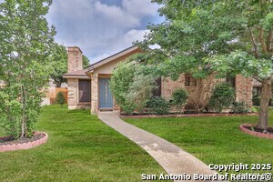 Foto del edificio - 16714 Summer Creek Dr