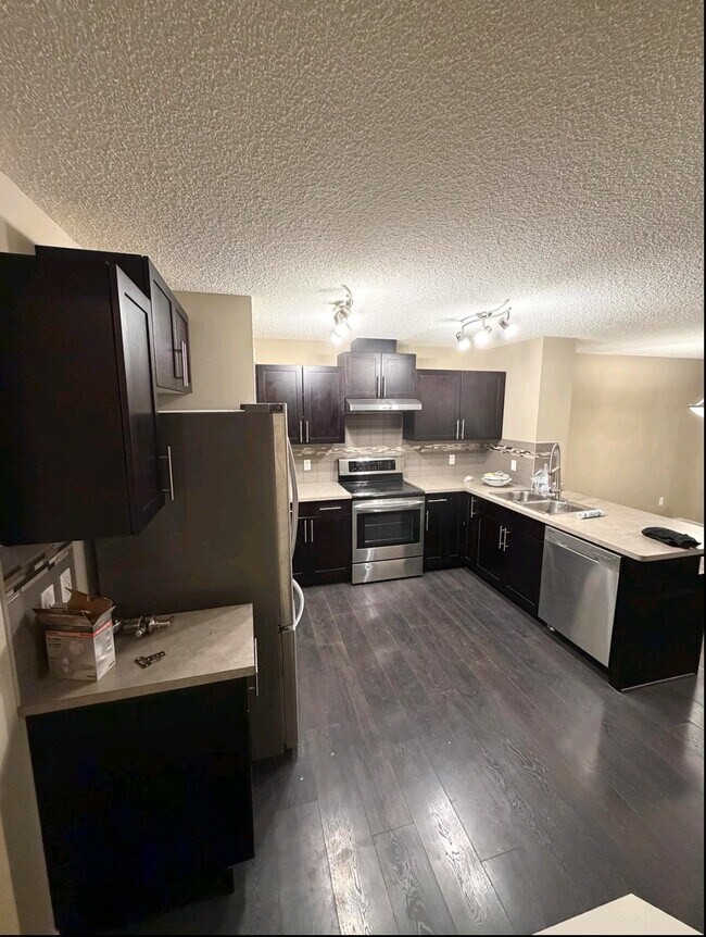 Photo du bâtiment - 4690 Alwood Way SW