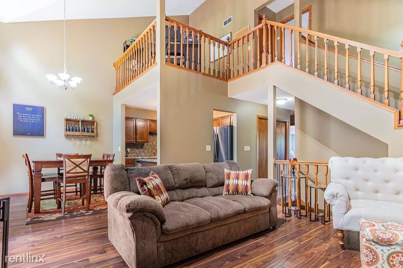 Foto principal - 3 br, 2 bath Townhome - 4158 Meadowlark Way