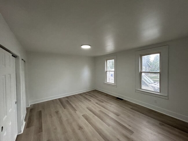 Building Photo - 649 Jay St