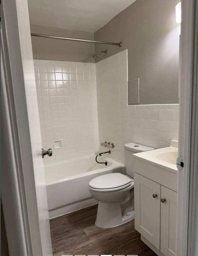 Interior Photo - The Courtyard Apartments