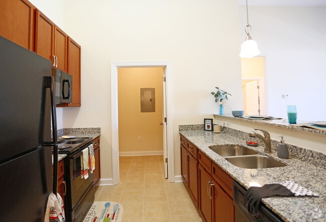 3BR, 2BA Kitchen - Seasons at Poplar Tent