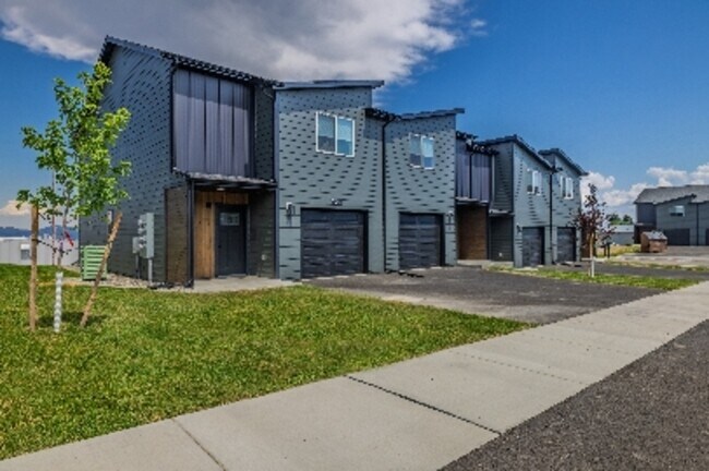 Building Photo - 3384 Crosswind Ct