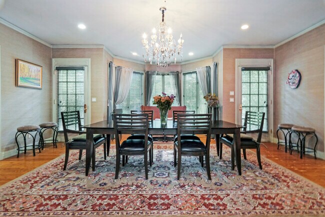 Foto del edificio - 3070 Purchase St