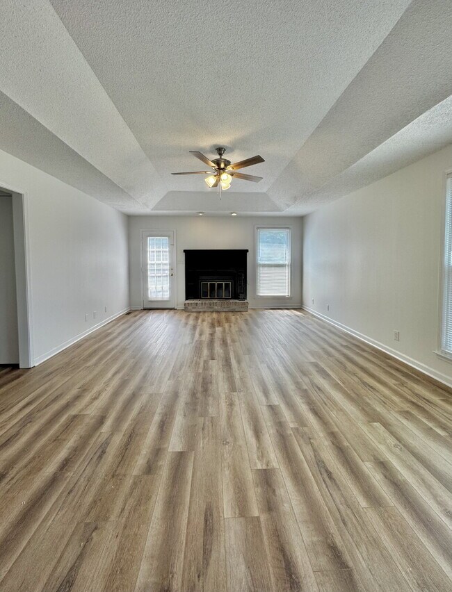 Foto del edificio - 1316 Sun Valley Rd