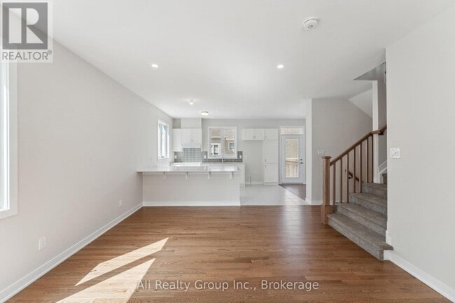 Building Photo - 309 Falsetto St