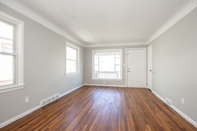 Foto del edificio - Beautiful 3/1 SFR For rent in Parma