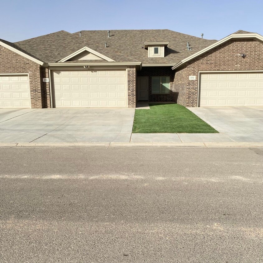 Foto principal - 5714 Lehigh St