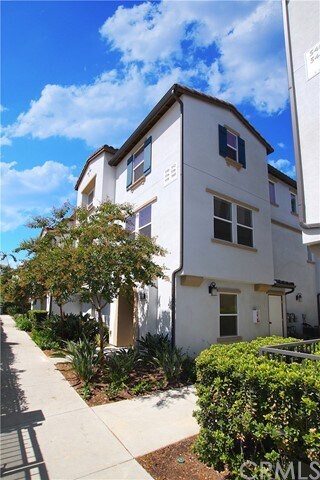 Building Photo - 552 Calle Estrella