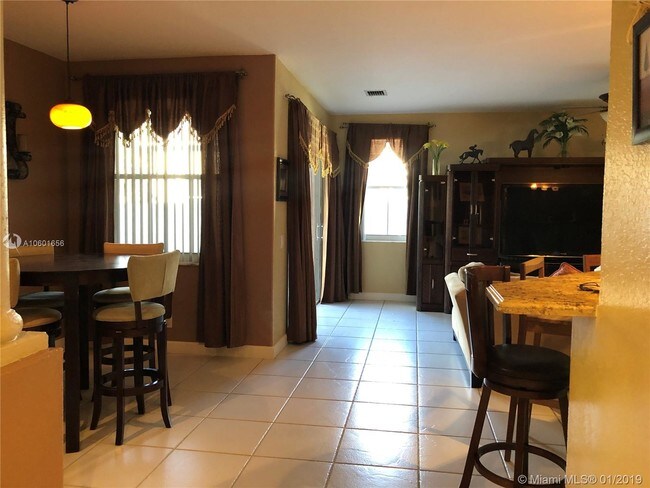 Foto del edificio - 1379 NW 166th Ave