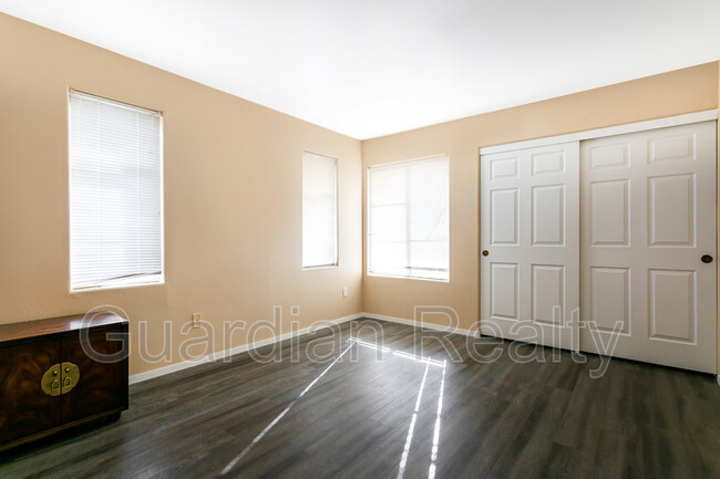 Building Photo - 4504 W Lake Mead Blvd