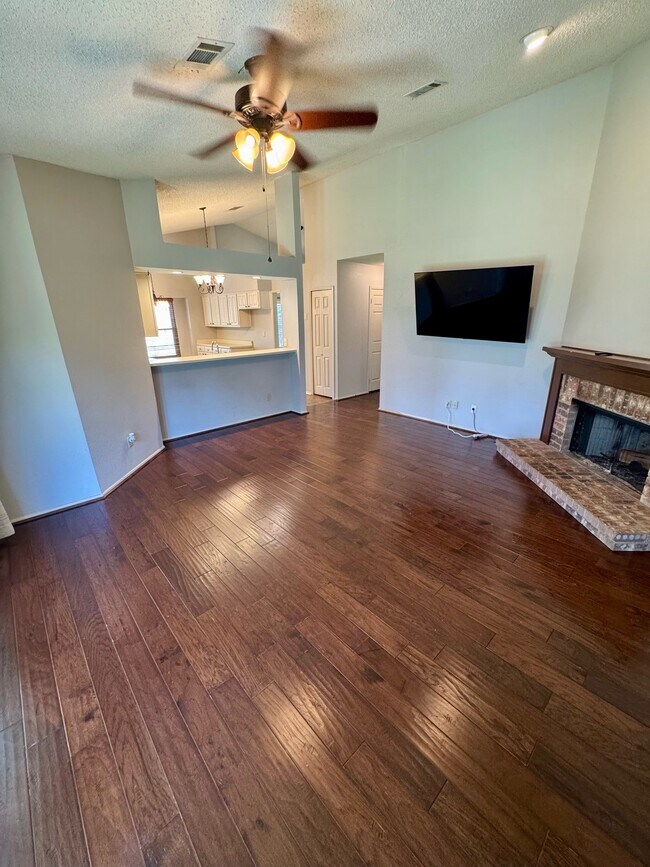 Building Photo - 4415 Seville Ln