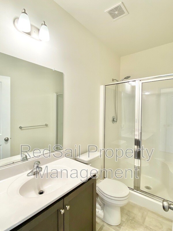 Foto del edificio - 1575 Green Hill St