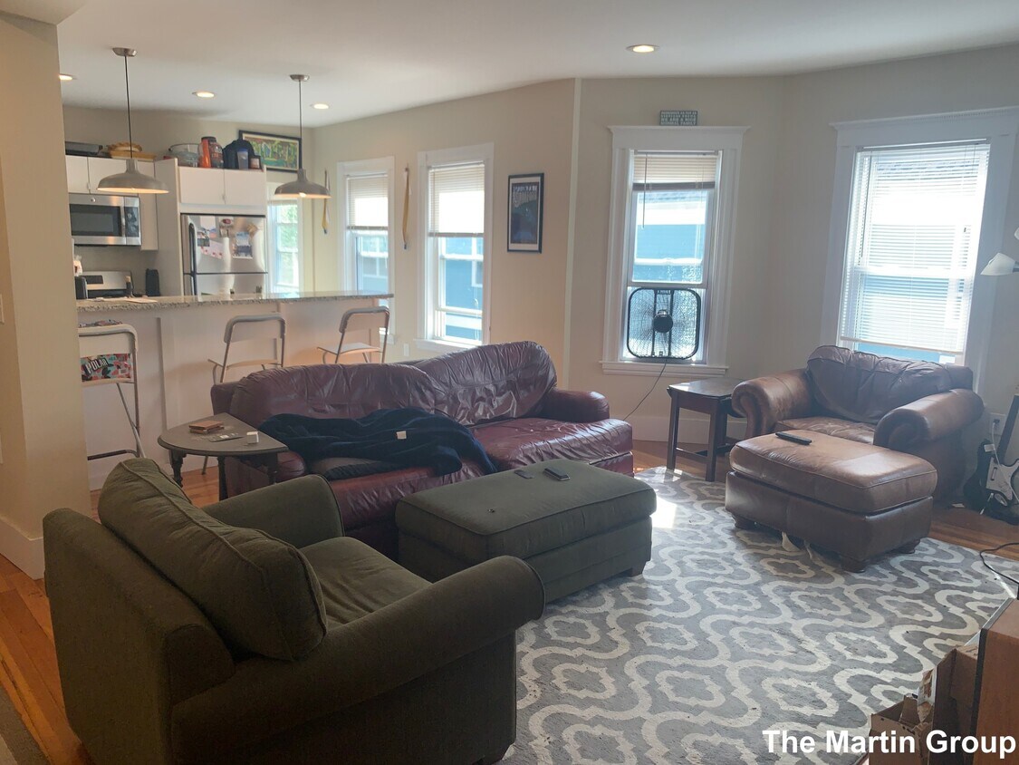 Foto principal - 102 Morrison Ave
