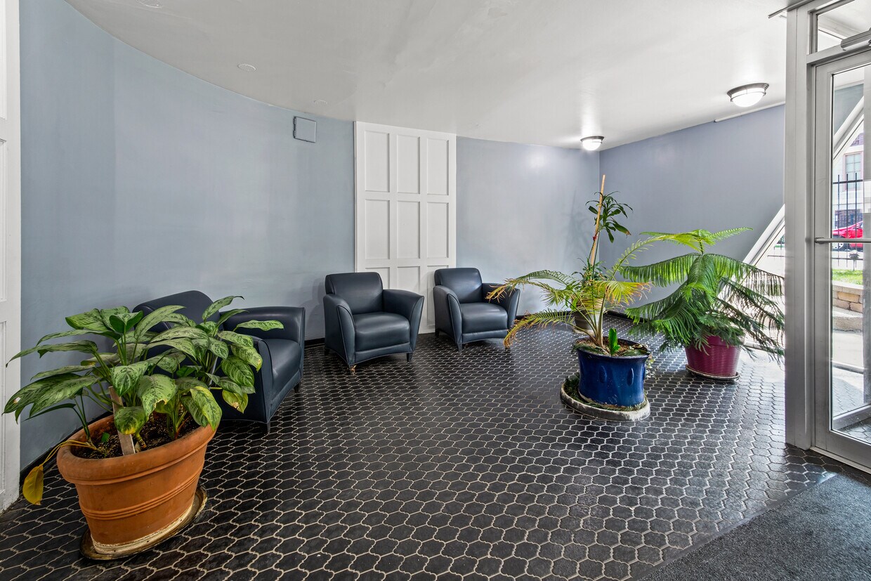Foto del edificio - 1060 W Hollywood Ave