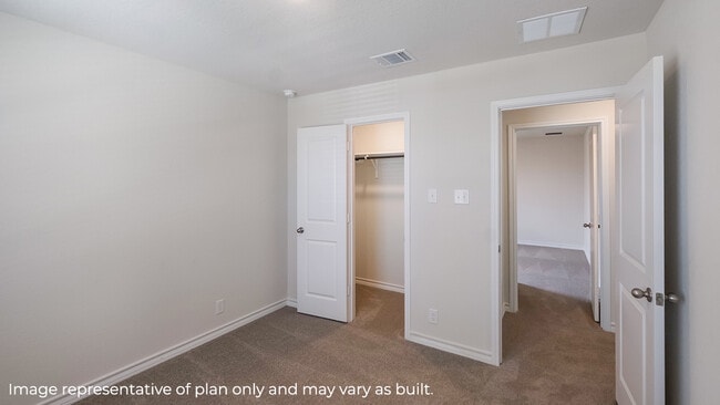 Building Photo - 1812 Buntline Hitch Dr