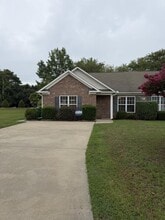 Building Photo - 2556A Saddleback Dr