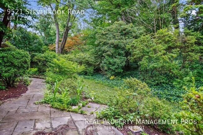 Foto del edificio - 9521 Stevebrook Rd