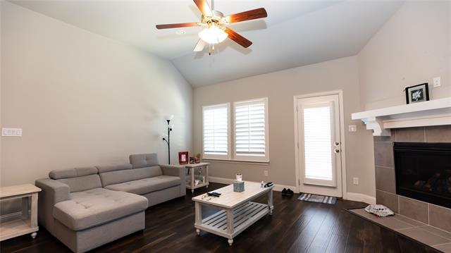 Building Photo - 761 Gray Wolf Dr