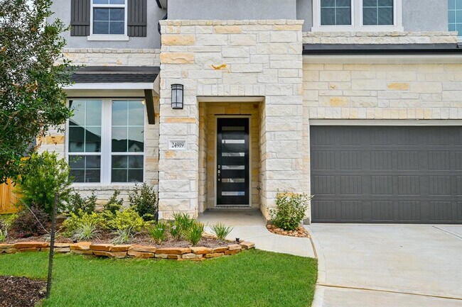 Foto del edificio - 24919 Lily Hall Ct