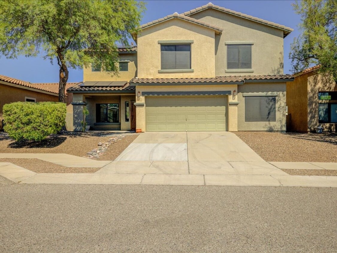 Primary Photo - 4 Bedroom 3 Bathroom