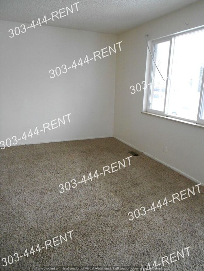 Photo - 3 Bedroom 2 Baths in Montbello House