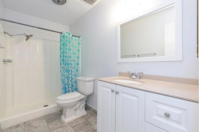 Foto del edificio - 14990 Victory Blvd