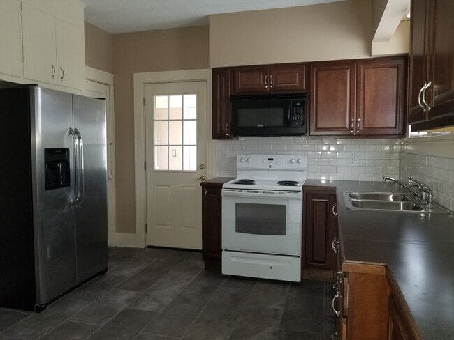 Foto del edificio - 2 Bedroom Ranch