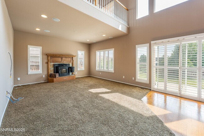Foto del edificio - 3270 Creekside Ln