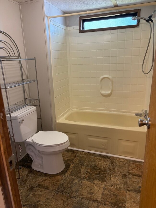 Building Photo - Francis- 707 MH