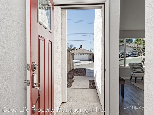 Building Photo - 4 br, 2.5 bath House - 9312 San Diego St